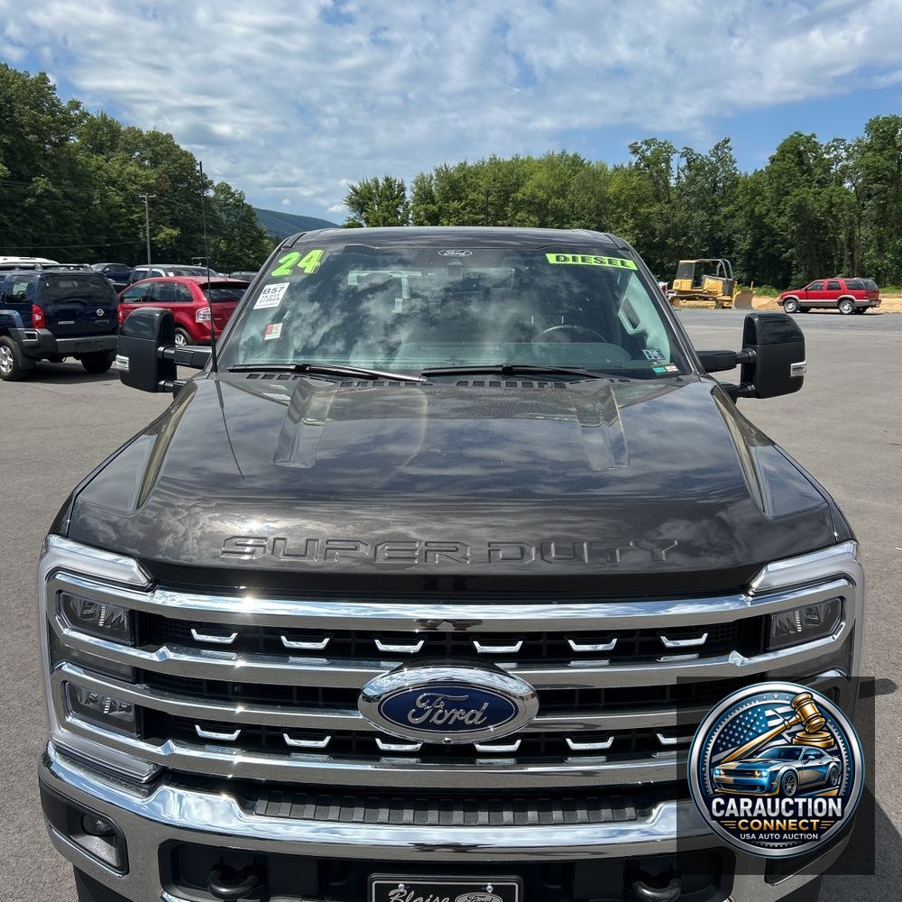2024 Ford F350 S/D Lariat