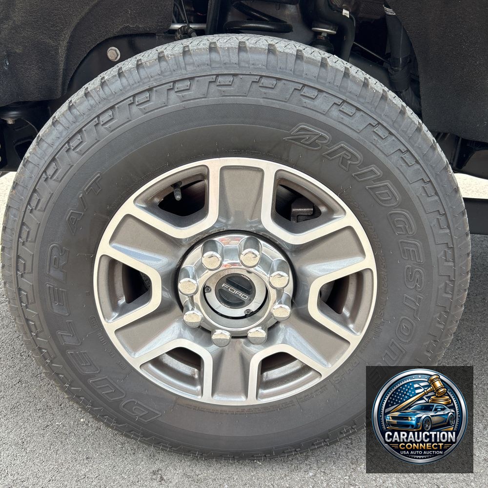 2024 Ford F350 S/D Lariat