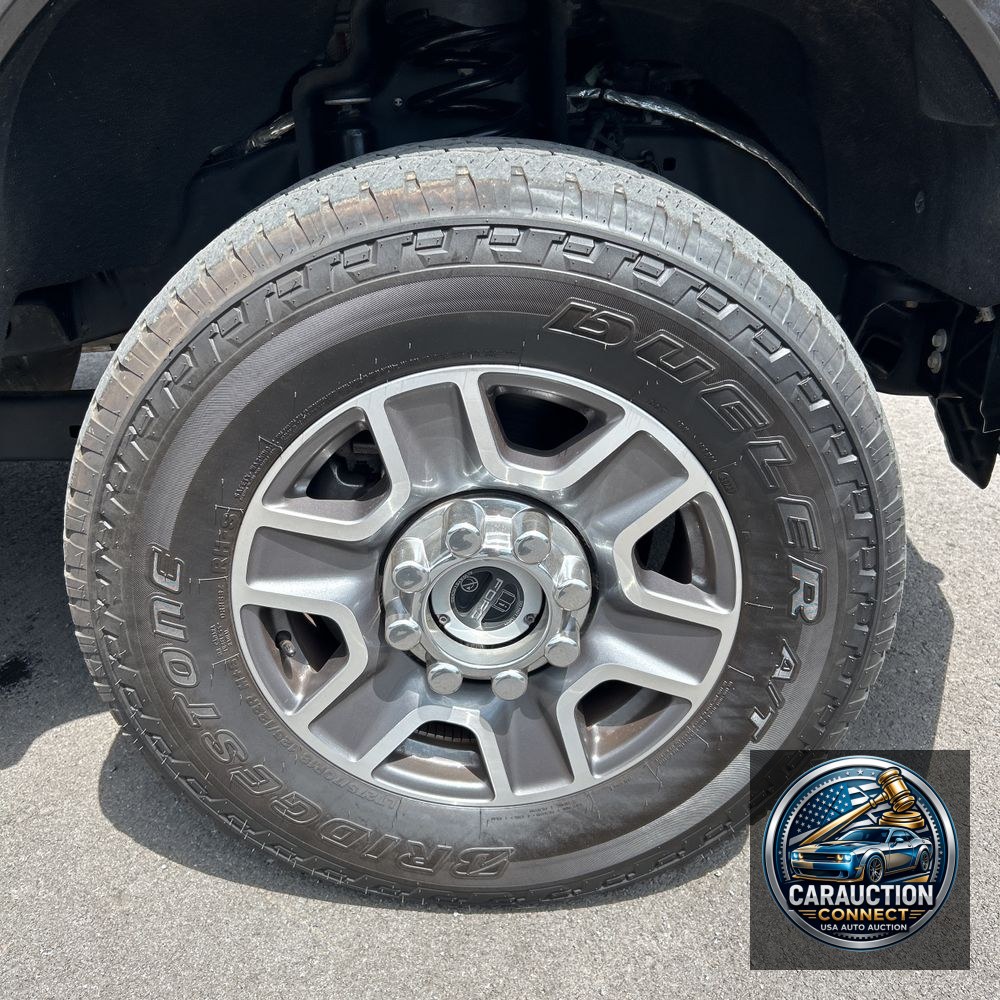 2024 Ford F350 S/D Lariat