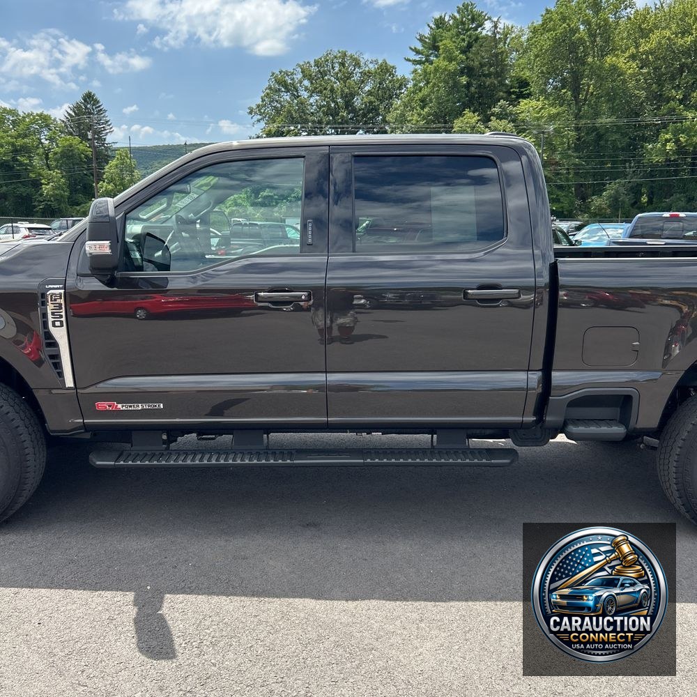2024 Ford F350 S/D Lariat
