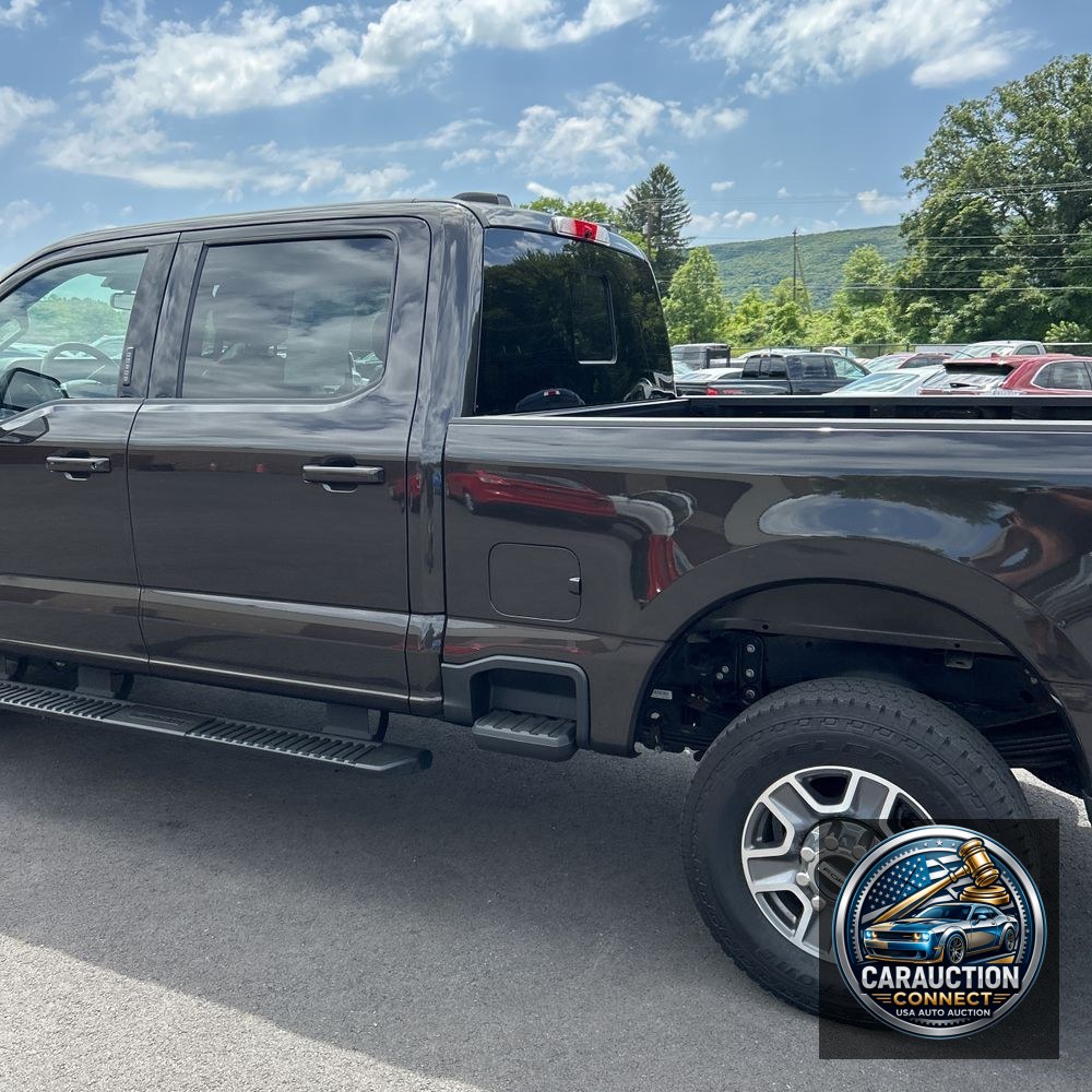 2024 Ford F350 S/D Lariat