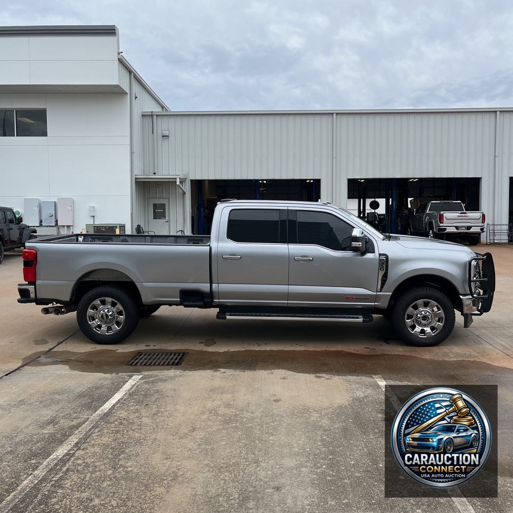 2023 Ford F-350 Super Duty Lariat