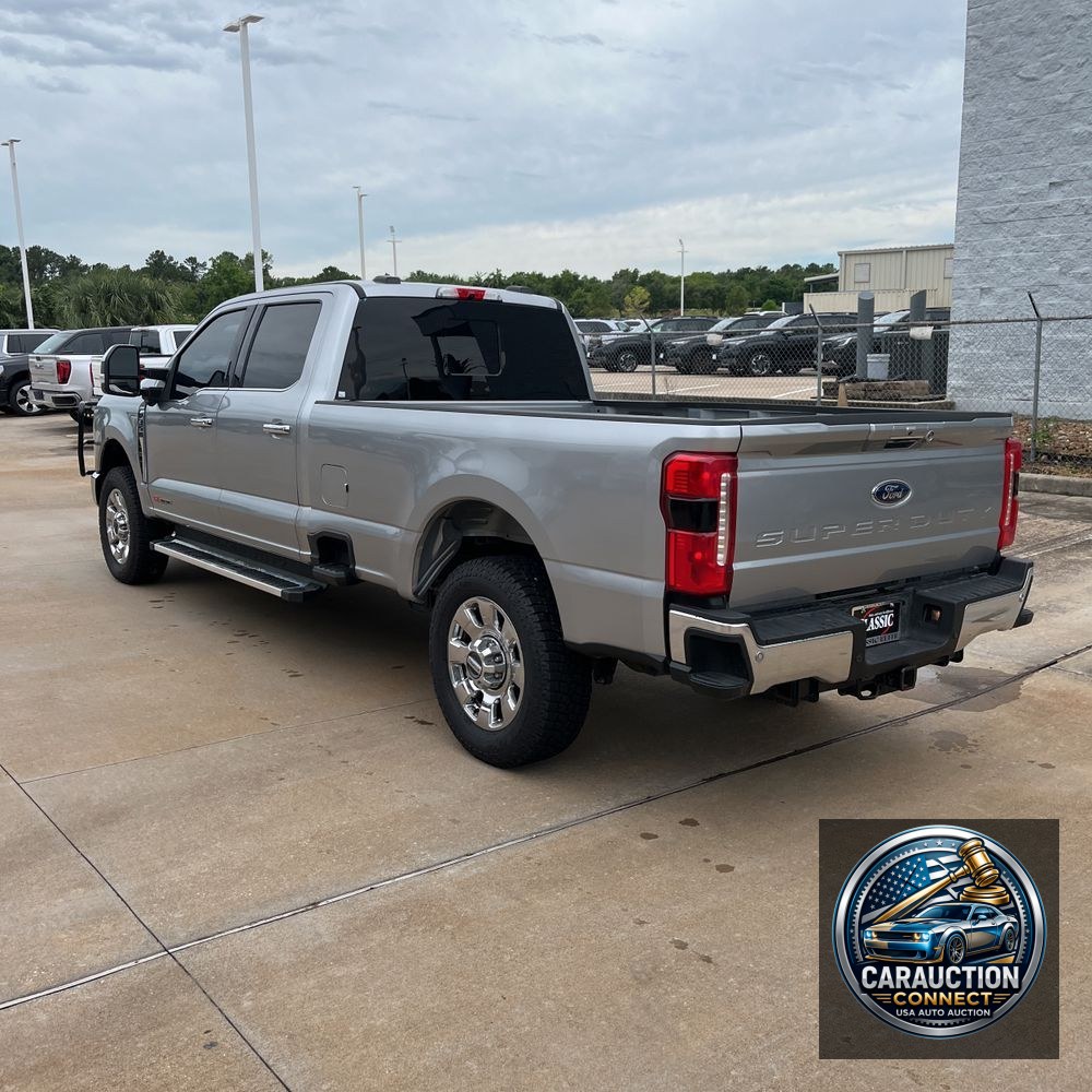 2023 Ford F-350 Super Duty Lariat
