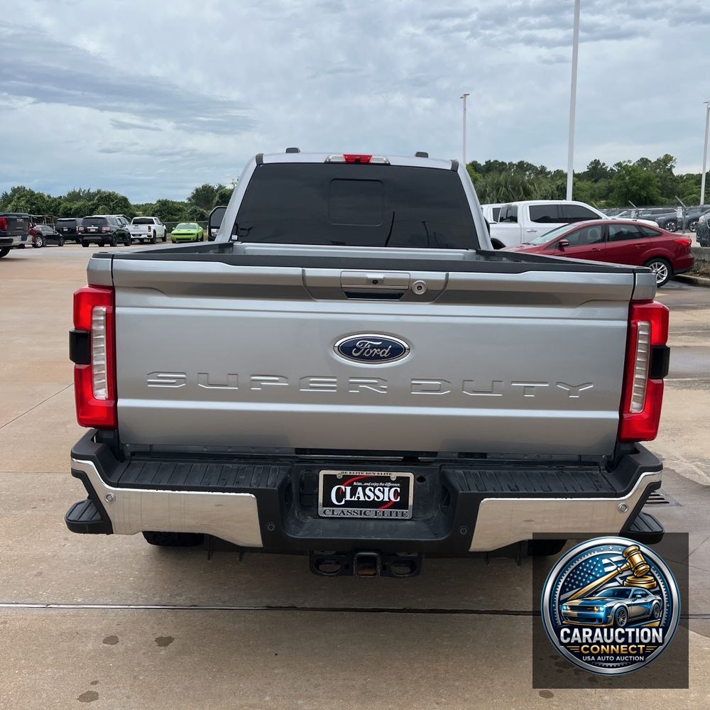 2023 Ford F-350 Super Duty Lariat