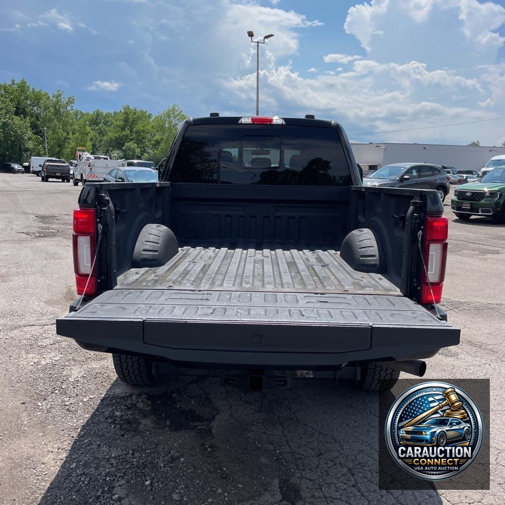 2022 Ford F-350 Super Duty Lariat