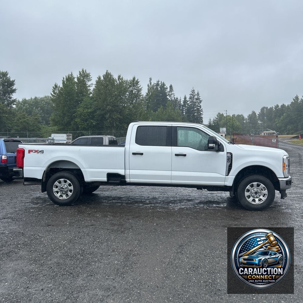 2023 Ford F350 S/D XLT