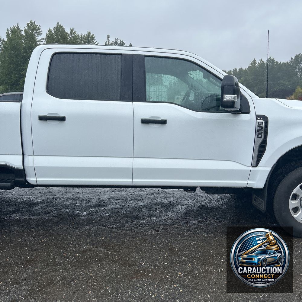 2023 Ford F350 S/D XLT