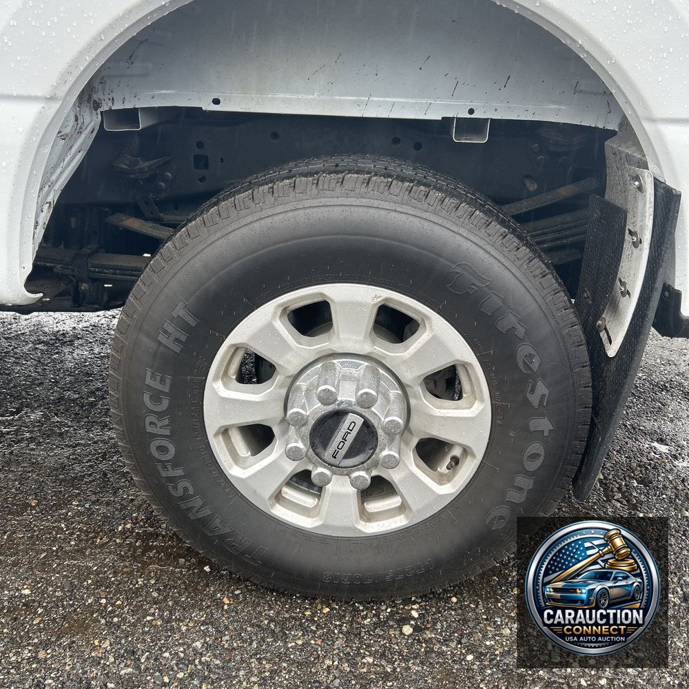 2023 Ford F350 S/D XLT