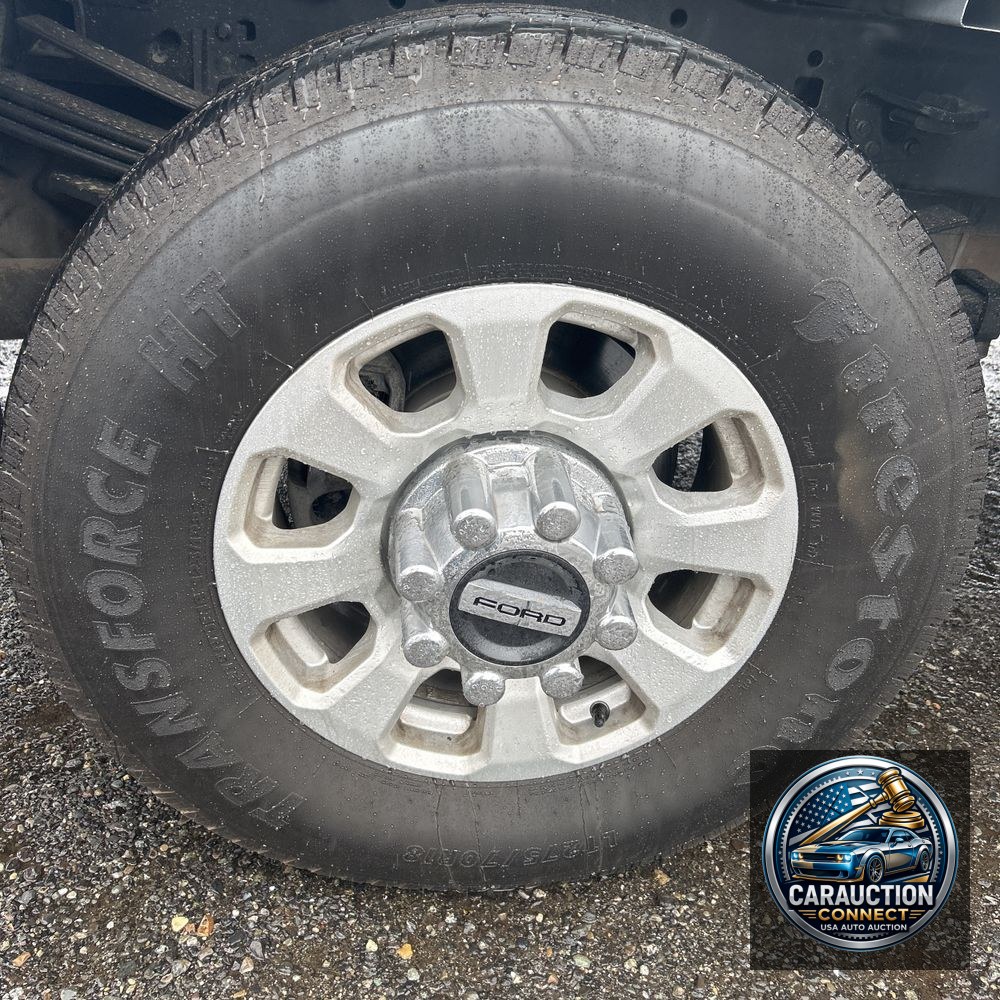 2023 Ford F350 S/D XLT