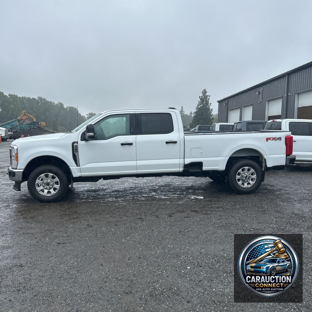 2023 Ford F350 S/D XLT