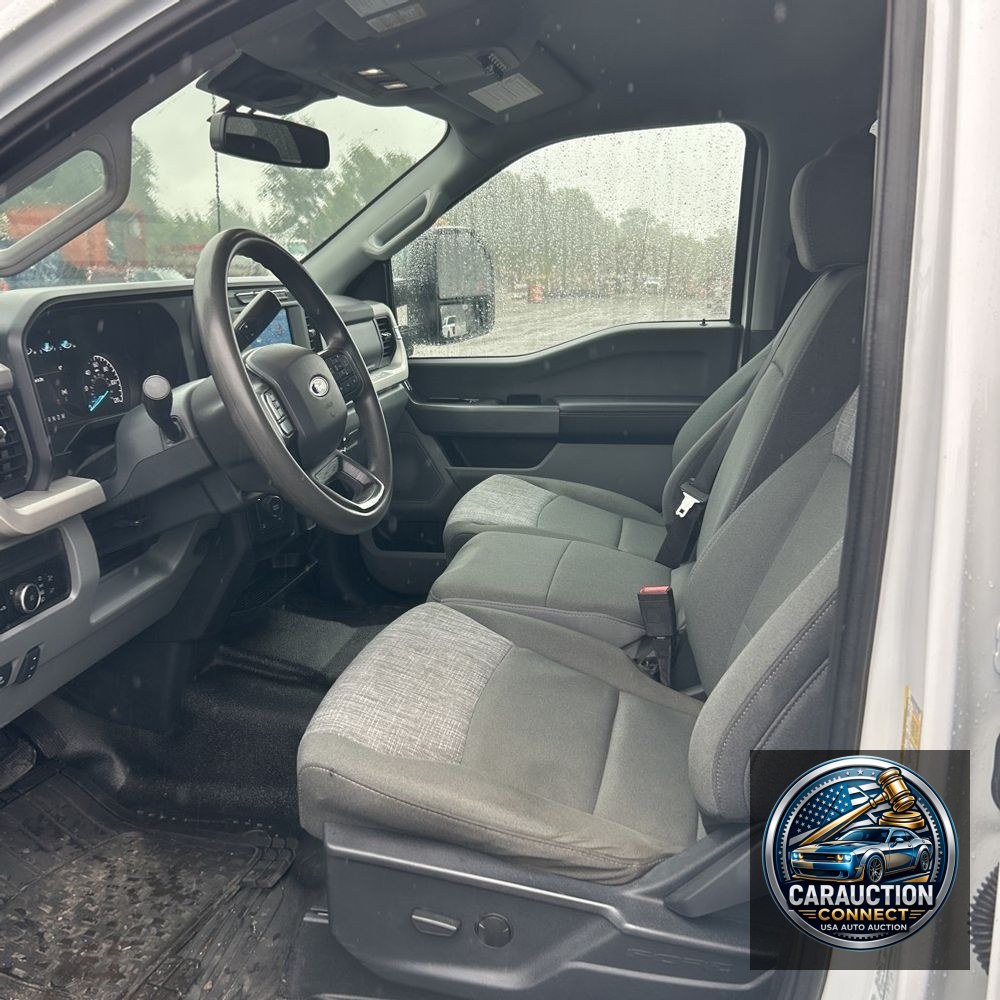 2023 Ford F350 S/D XLT