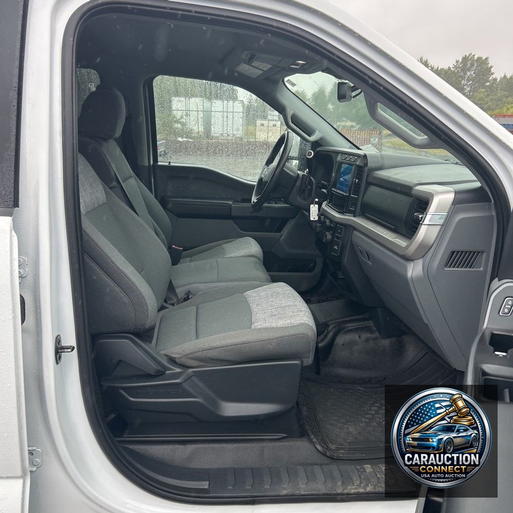 2023 Ford F350 S/D XLT