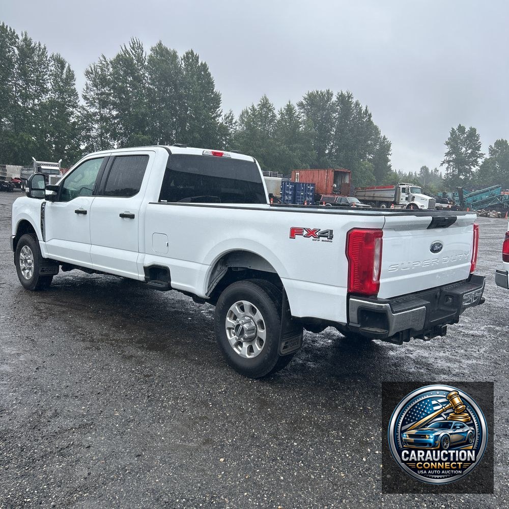 2023 Ford F350 S/D XLT