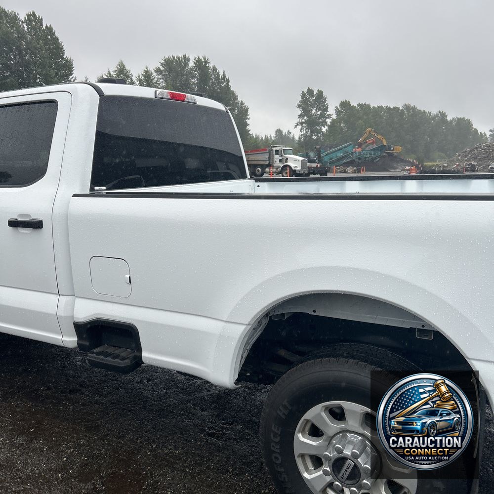 2023 Ford F350 S/D XLT