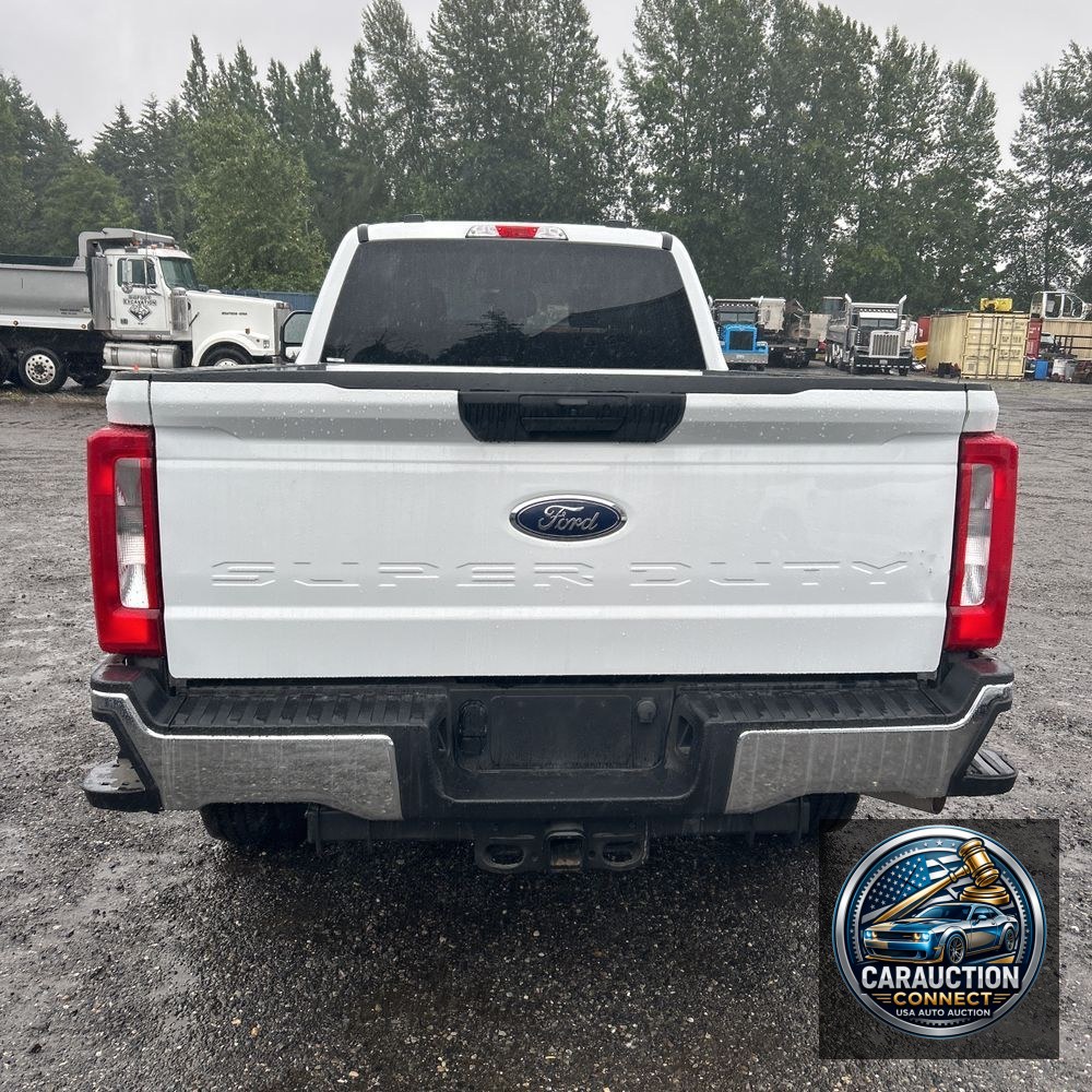 2023 Ford F350 S/D XLT
