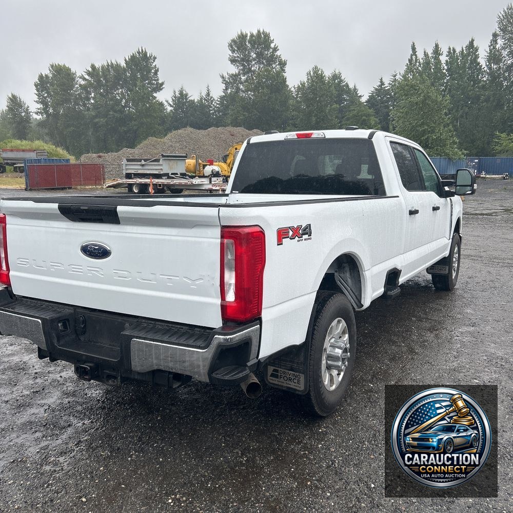 2023 Ford F350 S/D XLT