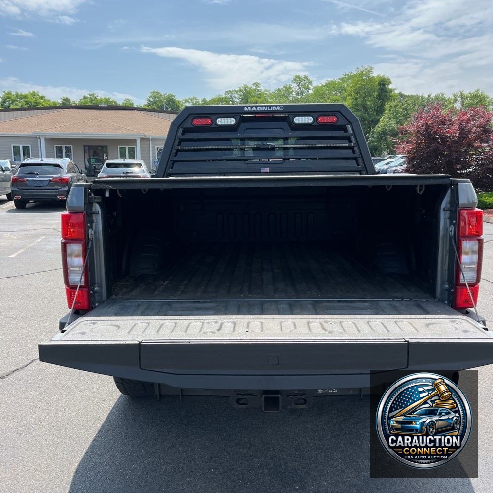 2022 Ford F-350 Super Duty Lariat