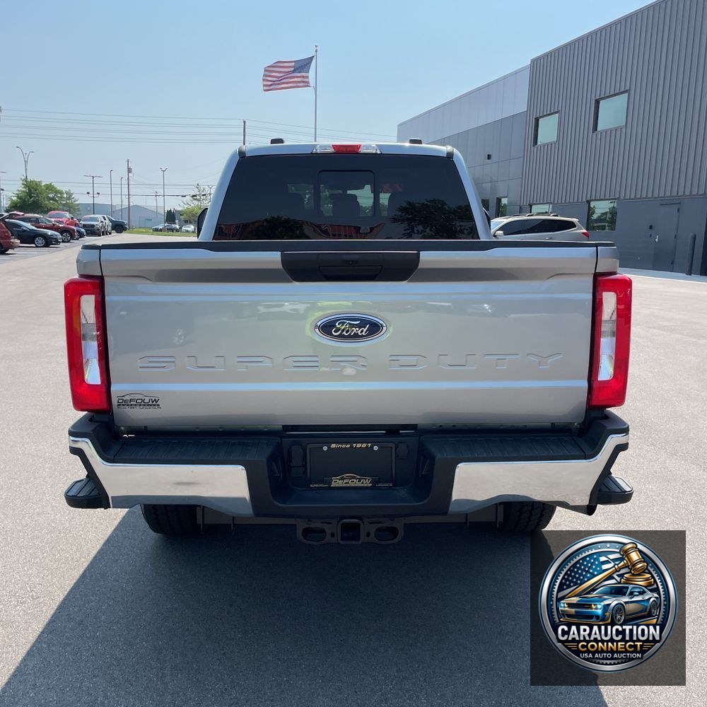 2024 Ford F-350 Super Duty XLT