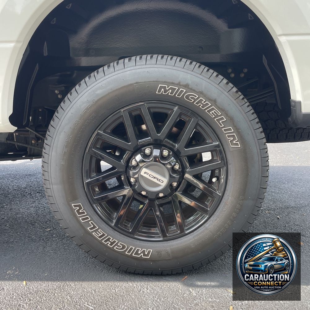2022 Ford F-350 Super Duty Lariat