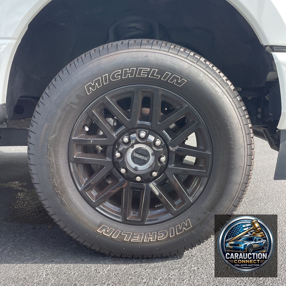 2022 Ford F-350 Super Duty Lariat