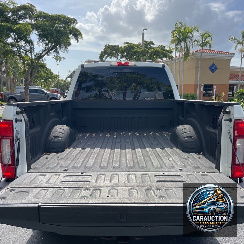 2022 Ford F-350 Super Duty Lariat