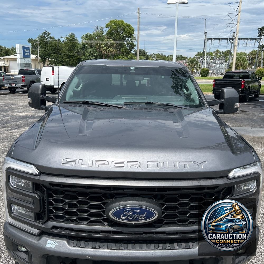 2023 Ford F-350 Super Duty Lariat