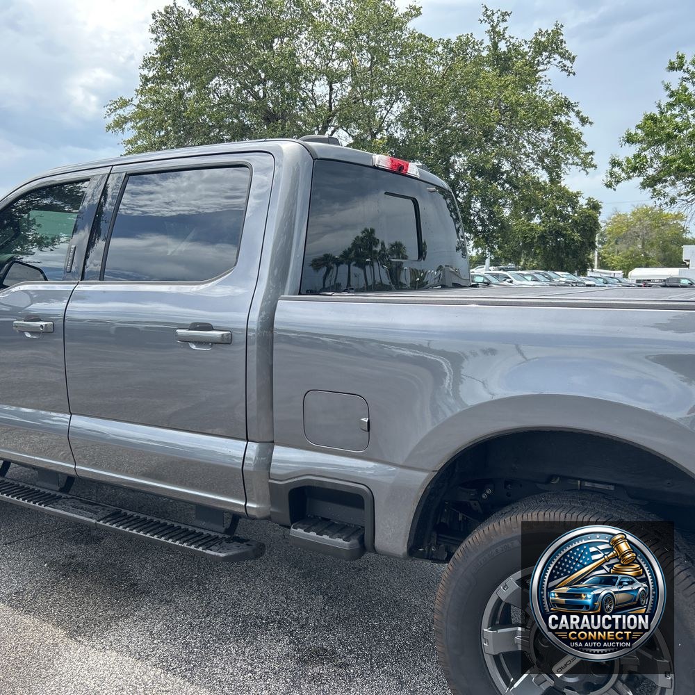 2023 Ford F-350 Super Duty Lariat