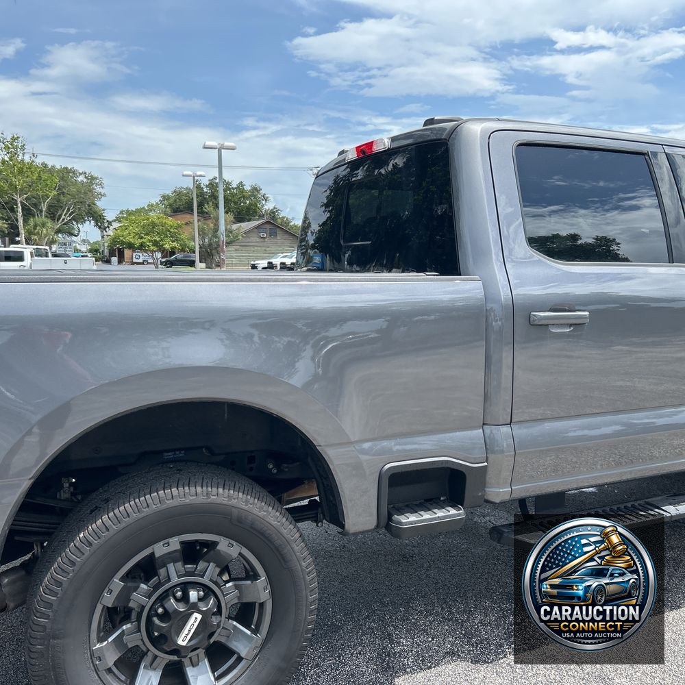 2023 Ford F-350 Super Duty Lariat