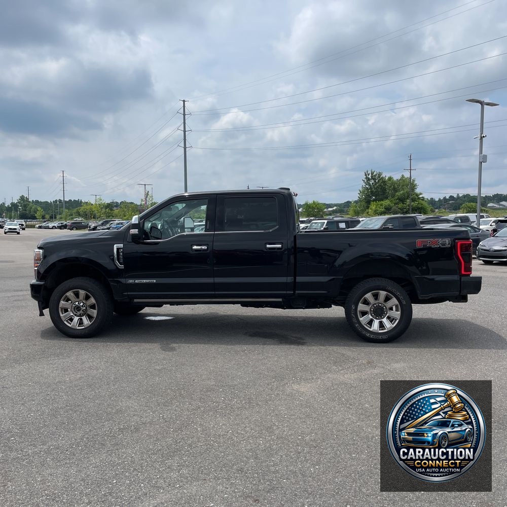2022 Ford F350 S/D Platinum
