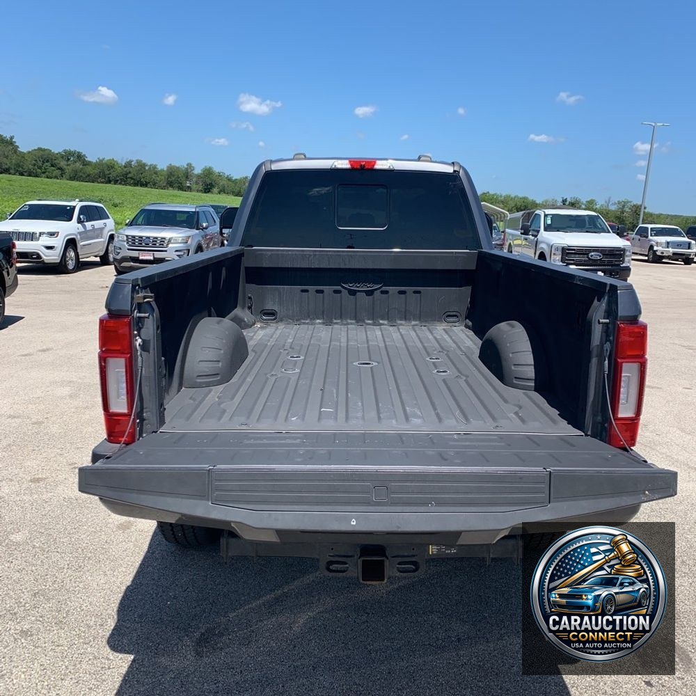 2022 Ford F-350 Super Duty Platinum