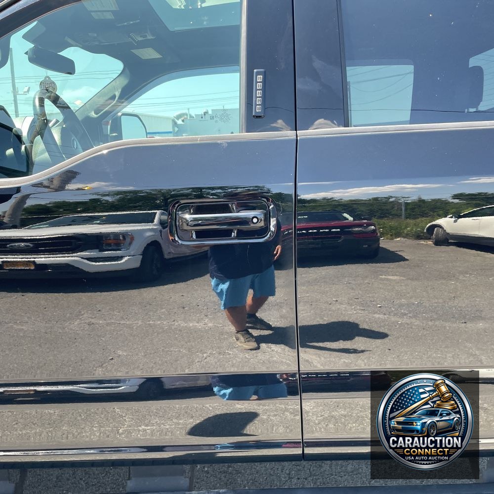 2022 Ford F-350 Super Duty Lariat