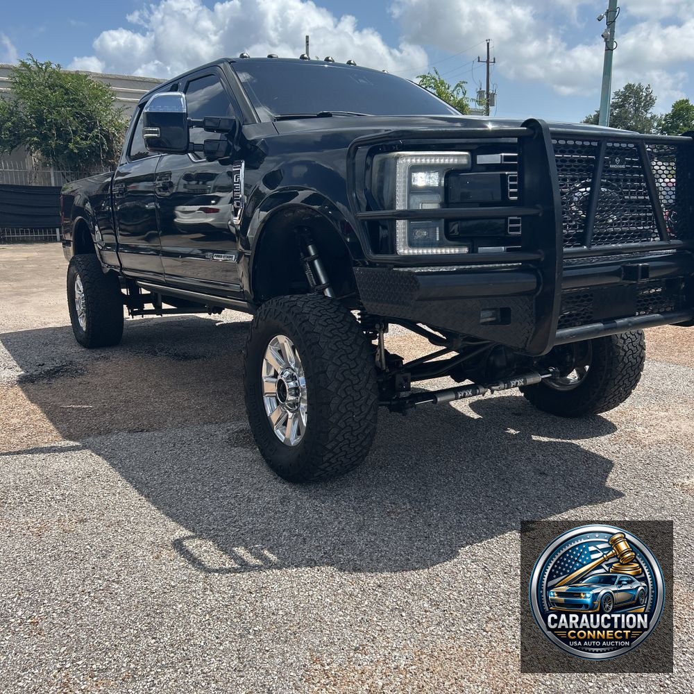 2017 Ford F350 S/D Platinum