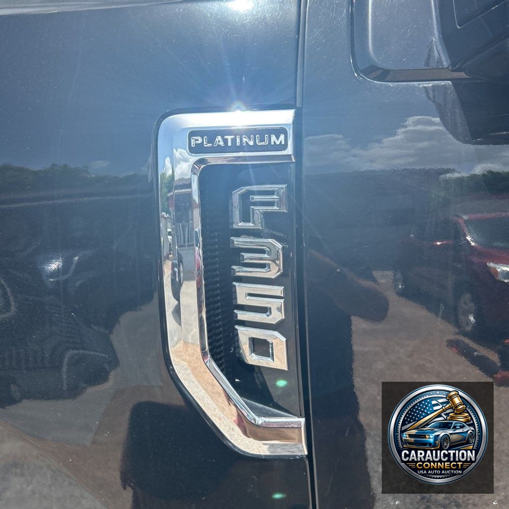 2017 Ford F350 S/D Platinum