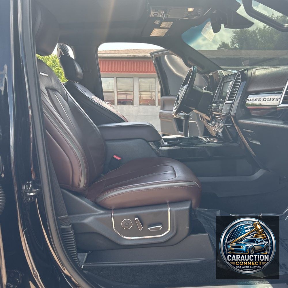 2017 Ford F350 S/D Platinum