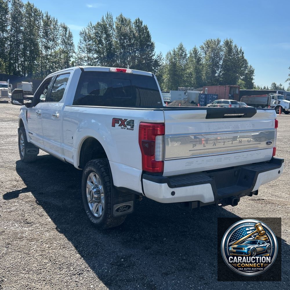 2017 Ford F350 S/D Platinum