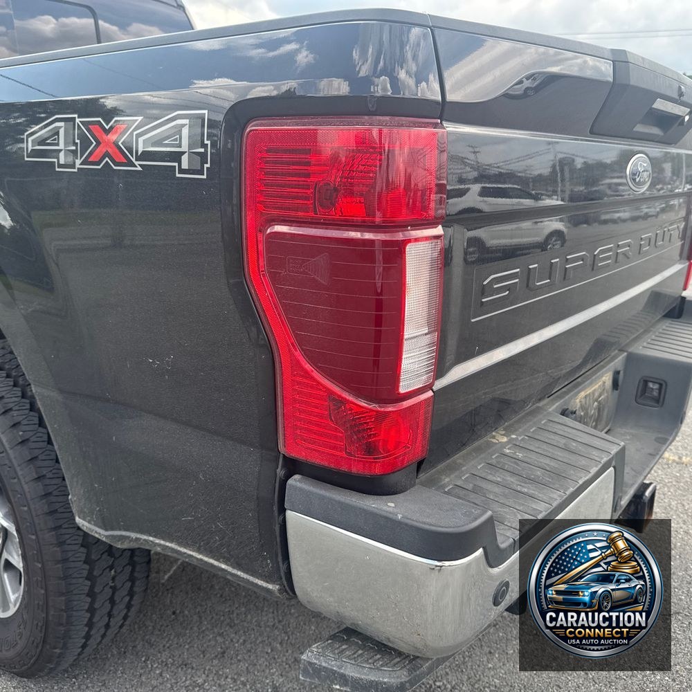 2022 Ford F-350 Super Duty Lariat