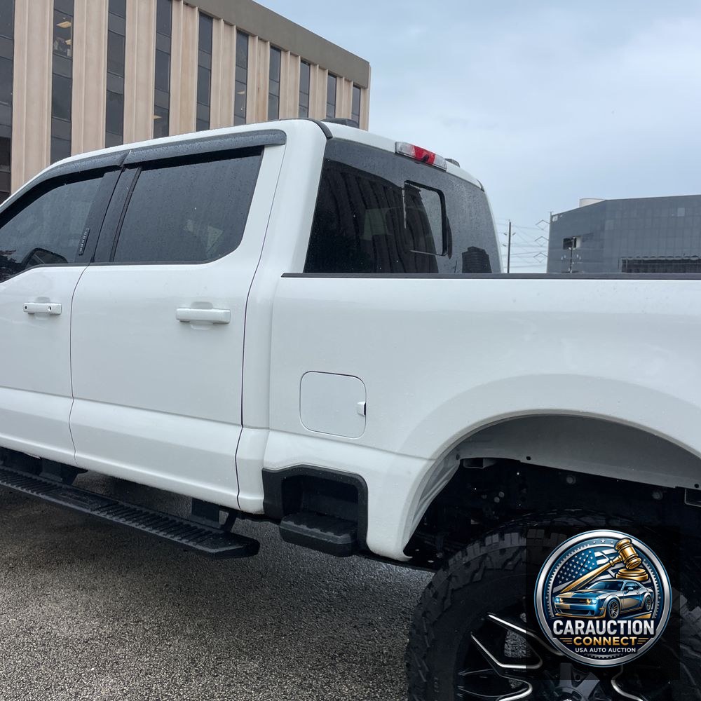 2023 Ford F350 S/D Lariat