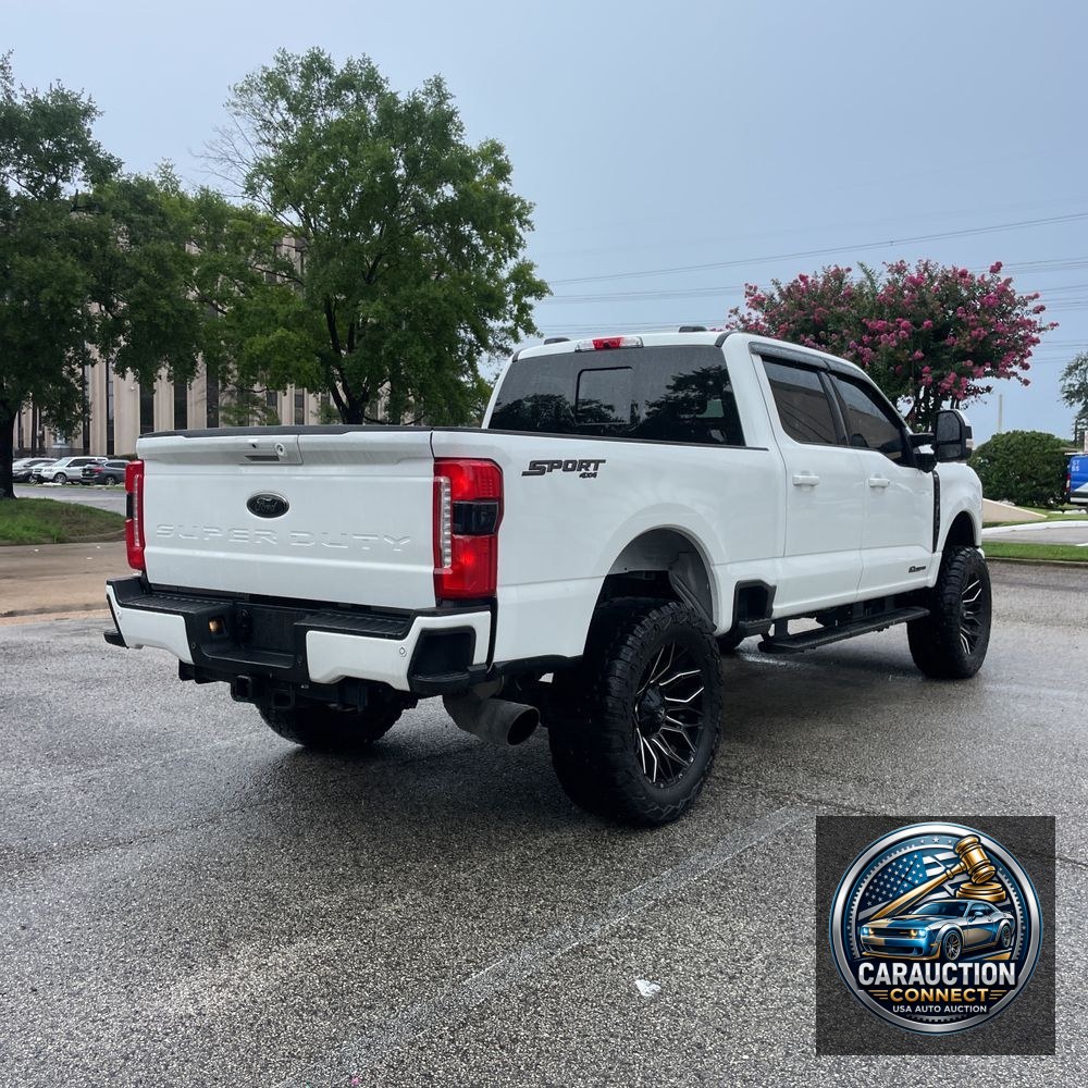 2023 Ford F350 S/D Lariat
