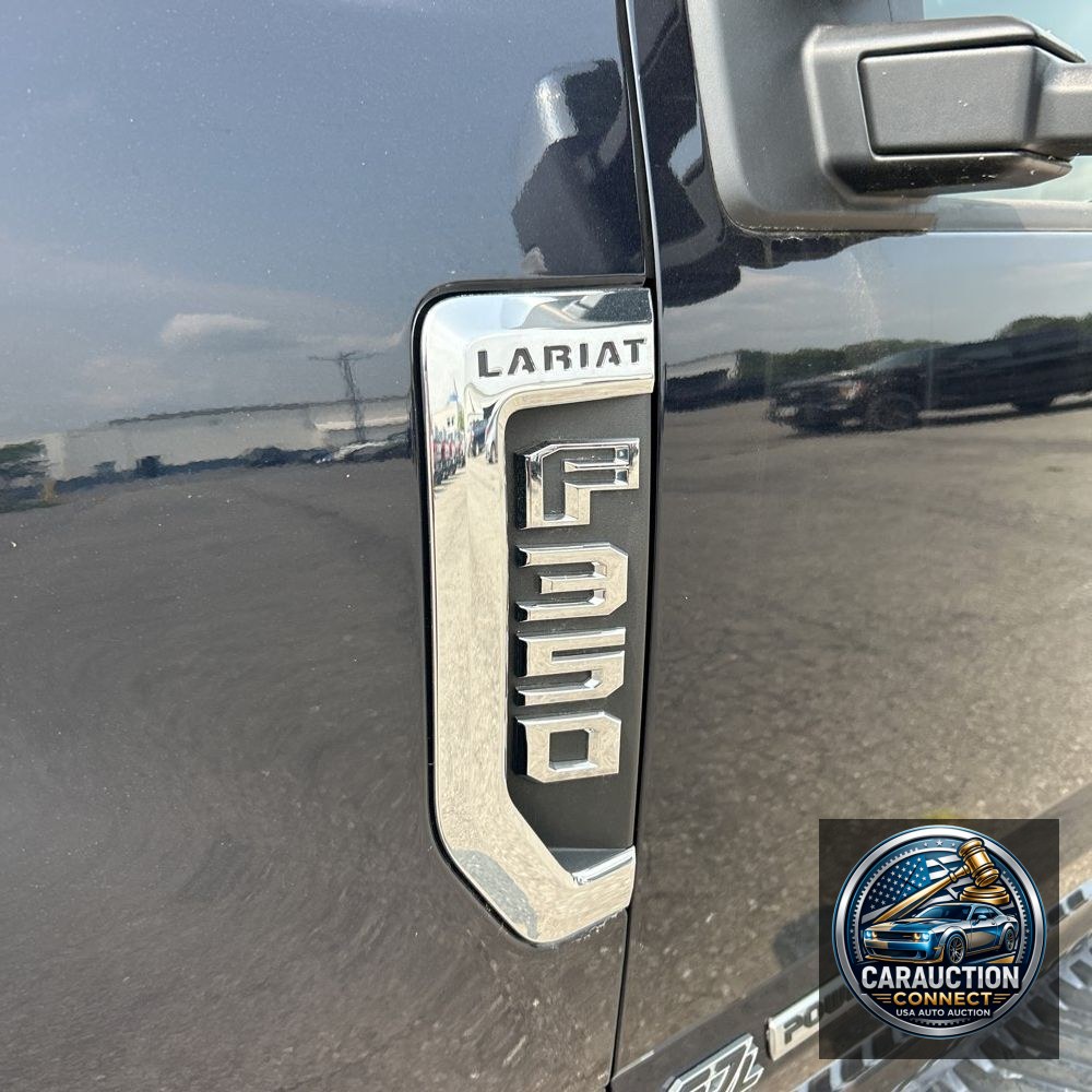 2022 Ford F-350 Super Duty Lariat