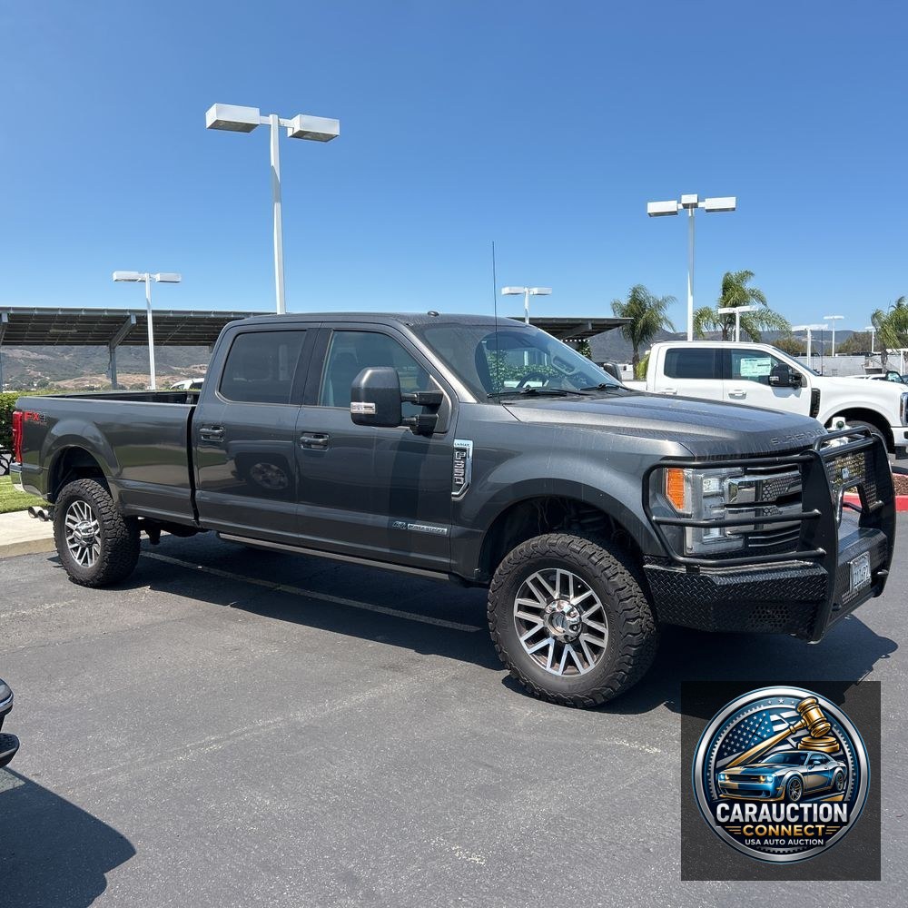 2018 Ford F-350 Super Duty Lariat