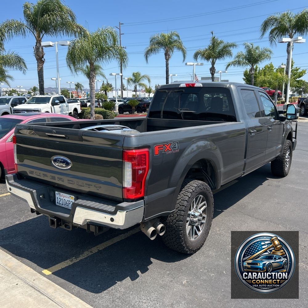 2018 Ford F-350 Super Duty Lariat