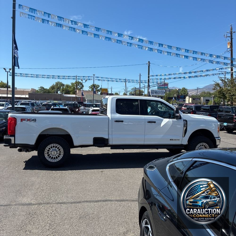 2023 Ford F350 S/D XLT