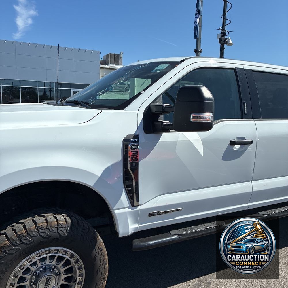 2023 Ford F350 S/D XLT