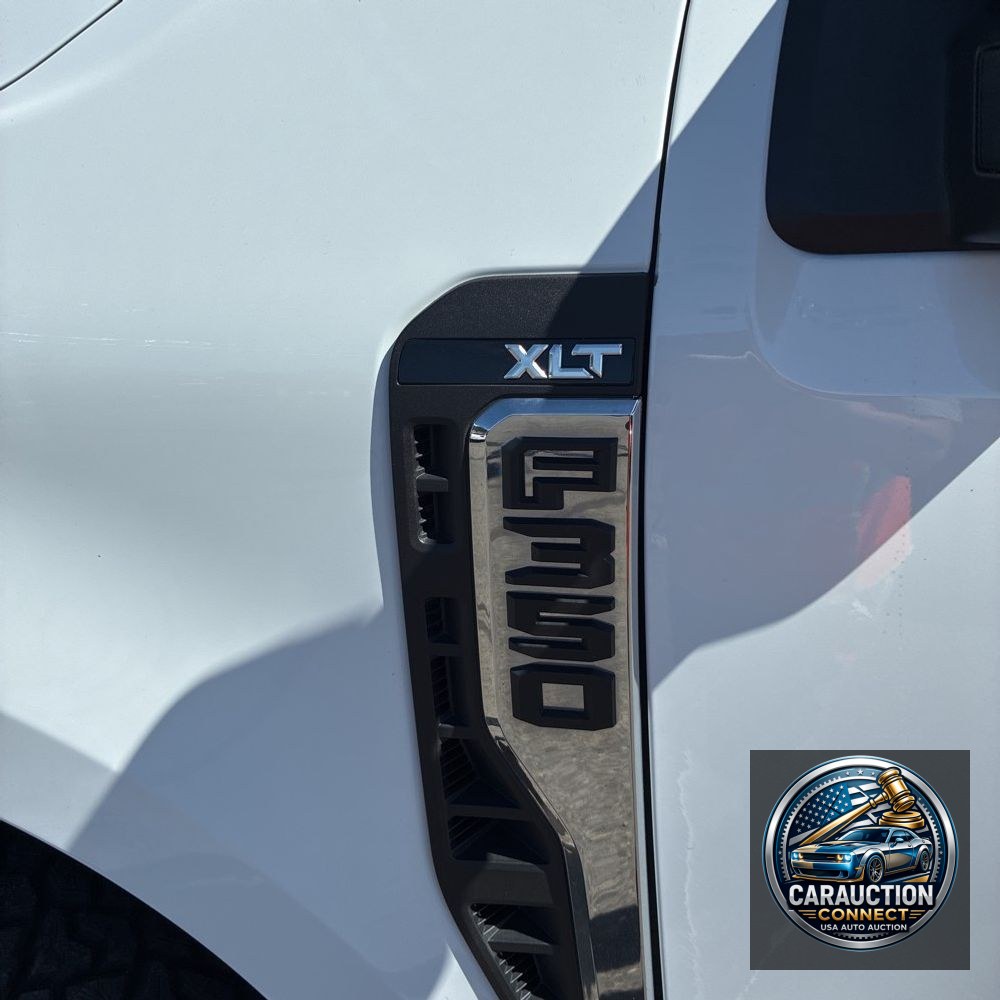 2023 Ford F350 S/D XLT