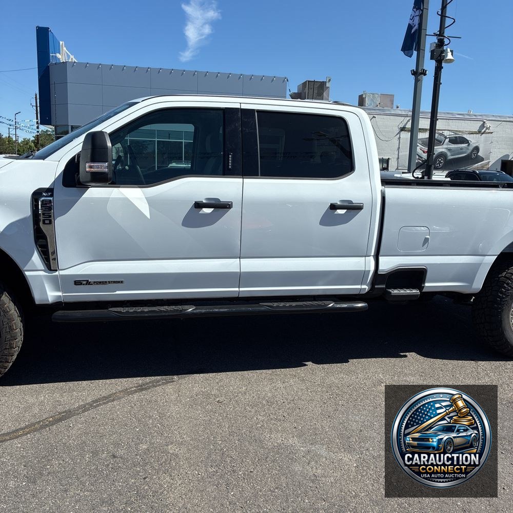 2023 Ford F350 S/D XLT