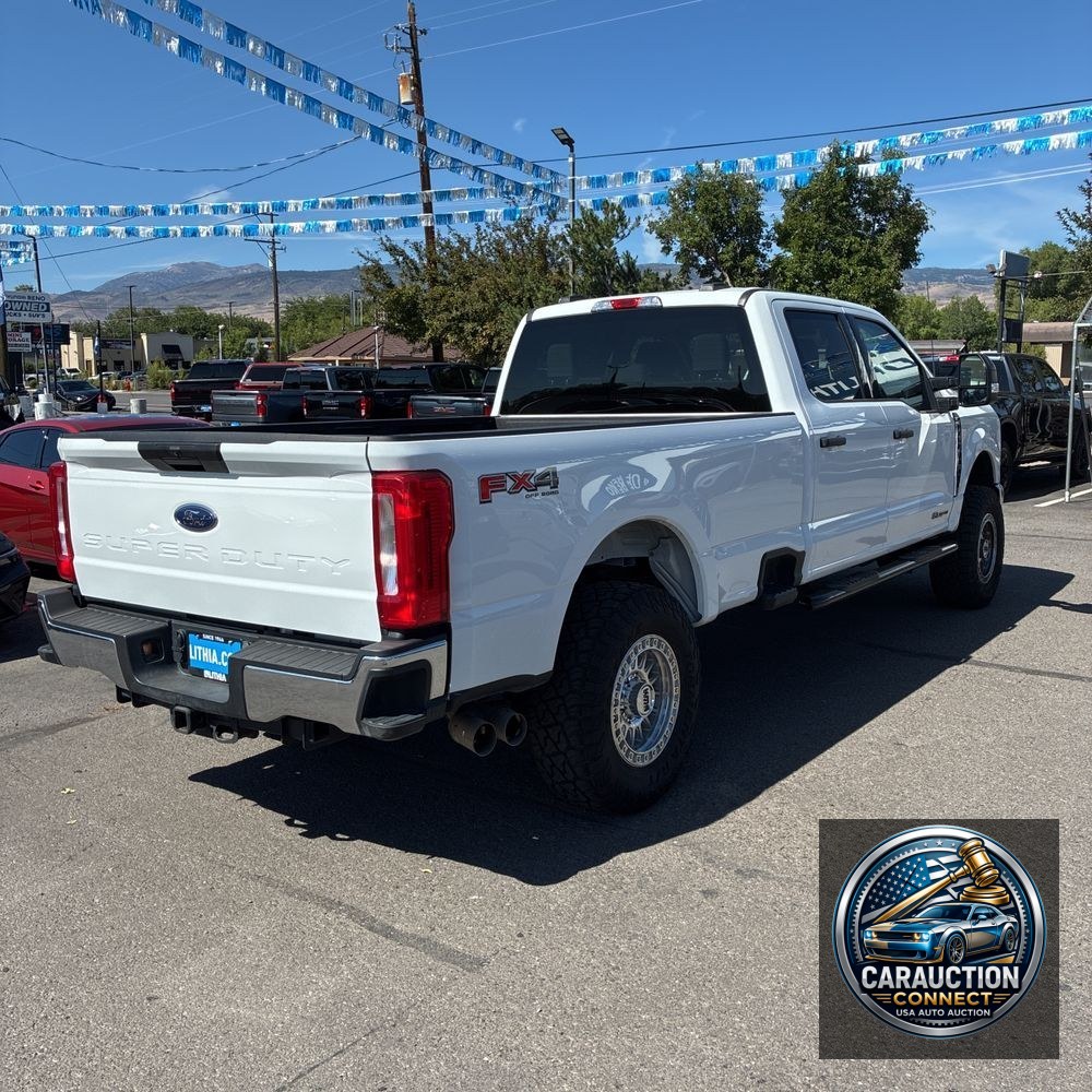 2023 Ford F350 S/D XLT