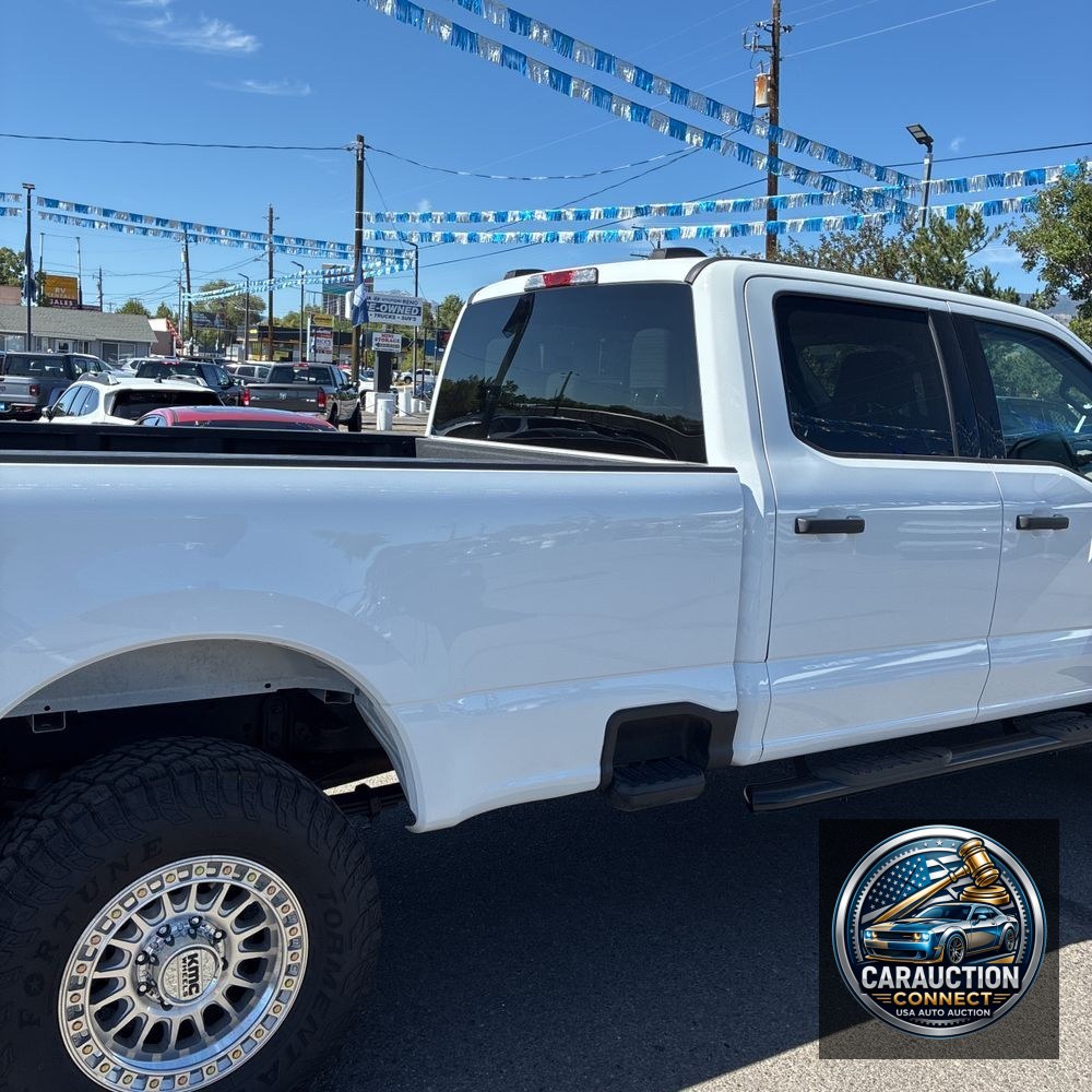 2023 Ford F350 S/D XLT