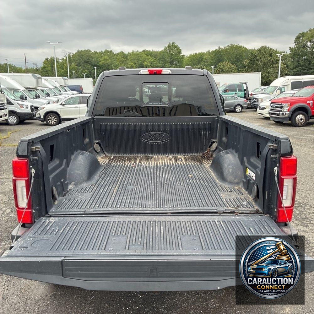 2022 Ford F-350 Super Duty Platinum