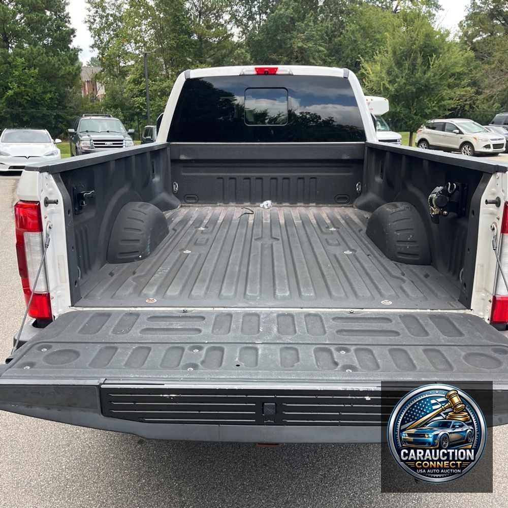 2017 Ford F-350 Super Duty Platinum