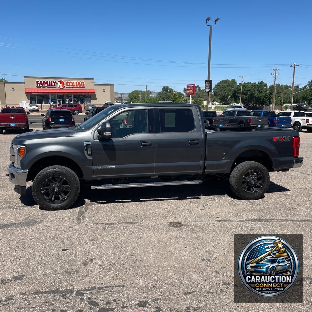 2017 Ford F-350 Super Duty Lariat